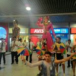 Receptivo aos turistas com Bonecos Gigantes / Aeroporto dos Guararapes